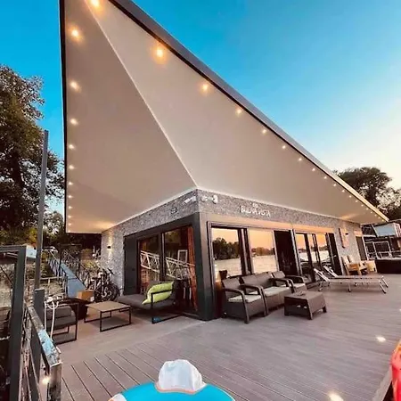 Villa Buena Vista- Floating House Sava River *